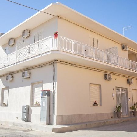 B&B Zio Luciano Avola Buitenkant foto